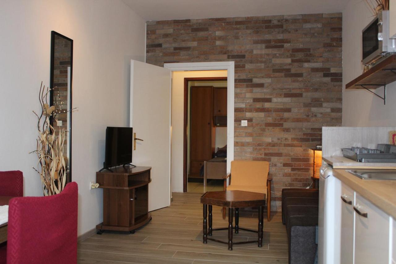 Apartments & Rooms Tea 扎达尔 外观 照片